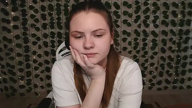 Snapshot of IxxiLiana chatting on February 23, 2025, 7:22 am IxxiLiana online show from February 23, 2025, 7:22 am
