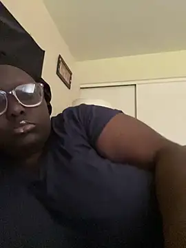 Snapshot of Yagurl__west chatting on January 16, 2025, 7:10 pm Yagurl west online show from January 16, 2025, 7:10 pm