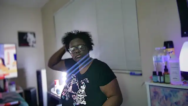 Snapshot of Yagurl__west chatting on February 3, 2025, 1:52 am Yagurl west online show from February 3, 2025, 1:52 am