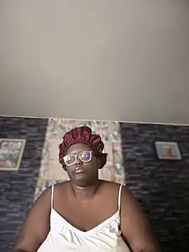 Yagurl  west online show from November 11, 2025, 6:46 am