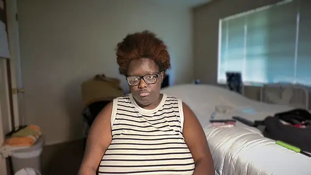 Yagurl  west online show from March 1, 2026, 11:40 pm