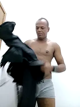 Snapshot of Mailsonp chatting on February 24, 2026, 5:00 pm Mailsonp online show from February 24, 2026, 5:00 pm