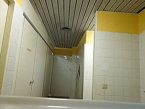 Snapshot of prolltop chatting on October 3, 2025, 12:18 am prolltop online show from October 3, 2025, 12:18 am