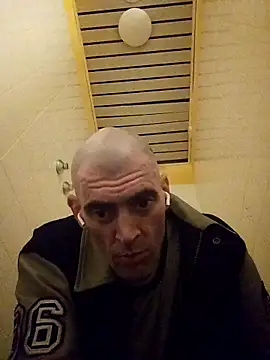 Snapshot of prolltop chatting on October 13, 2025, 1:05 am prolltop online show from October 13, 2025, 1:05 am