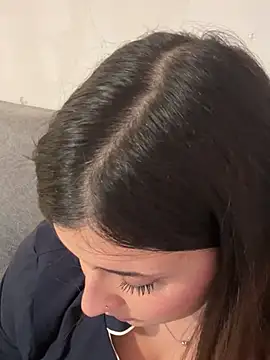 Snapshot of Novababy18 chatting on December 11, 2024, 12:02 pm Novababy18 online show from December 11, 2024, 12:02 pm