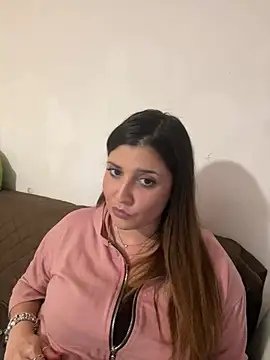 Snapshot of Novababy18 chatting on December 15, 2024, 12:07 am Novababy18 online show from December 15, 2024, 12:07 am