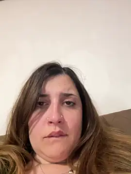 Snapshot of Novababy18 chatting on February 21, 2025, 12:16 am Novababy18 online show from February 21, 2025, 12:16 am