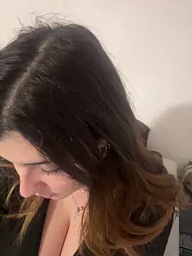 Snapshot of Novababy18 chatting on February 21, 2025, 10:37 pm Novababy18 online show from February 21, 2025, 10:37 pm