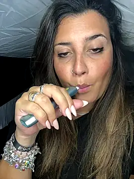 Snapshot of Novababy18 chatting on September 9, 2025, 10:20 pm Novababy18 online show from September 9, 2025, 10:20 pm