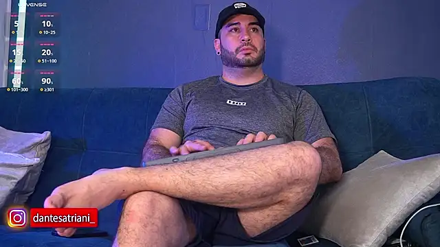 Snapshot of dantesatrianii chatting on February 22, 2026, 2:45 am dantesatrianii online show from February 22, 2026, 2:45 am