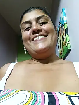 Snapshot of AlyDenalioficial chatting on January 19, 2025, 5:28 pm AlyDenalioficial online show from January 19, 2025, 5:28 pm