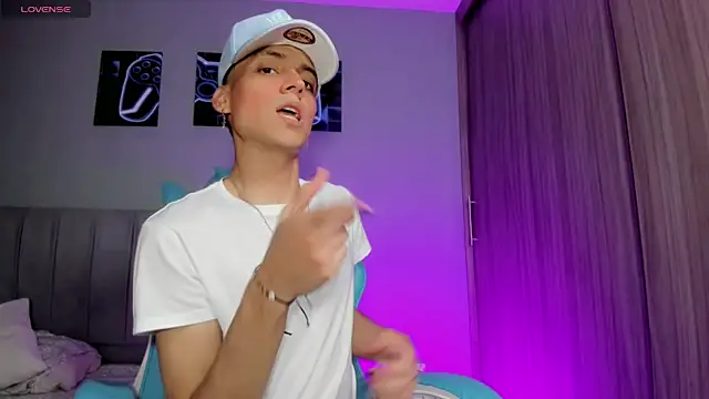 jake and joaquin online show from September 14, 2025, 4:11 am