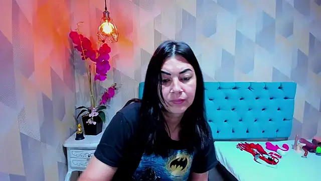 Snapshot of AdaFawxx chatting on February 21, 2026, 4:13 am AdaFawxx online show from February 21, 2026, 4:13 am