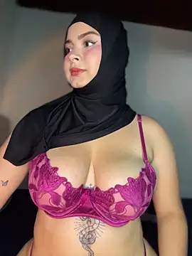 aneesa darzi online show from April 22, 2026, 6:20 pm