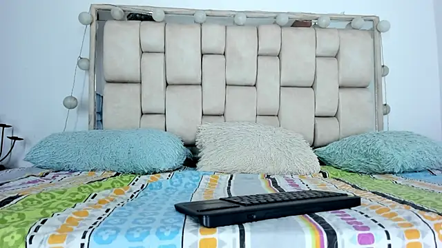 daniel hot03 online show from January 10, 2026, 1:46 pm