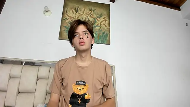 daniel hot03 online show from July 24, 2026, 1:42 pm