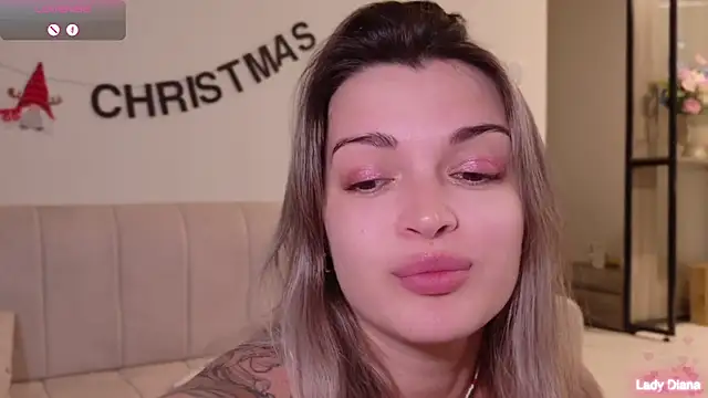 Snapshot of LancasterLady chatting on December 20, 2025, 11:28 am LancasterLady online show from December 20, 2025, 11:28 am