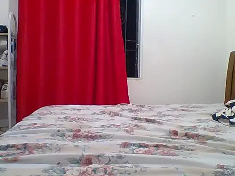 Snapshot of sexy__candyy chatting on March 16, 2026, 4:11 pm sexy candyy online show from March 16, 2026, 4:11 pm