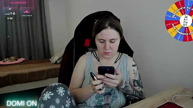 Snapshot of Olivia_Munk chatting on January 27, 2025, 2:46 pm Olivia Munk online show from January 27, 2025, 2:46 pm