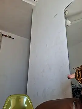 Kamdollie online show from October 12, 2025, 6:23 am