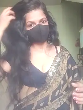 Snapshot of Shuttii_25 chatting on February 3, 2026, 4:43 am Shuttii 25 online show from February 3, 2026, 4:43 am