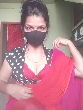 Snapshot of Shuttii_25 chatting on February 4, 2026, 5:57 am Shuttii 25 online show from February 4, 2026, 5:57 am