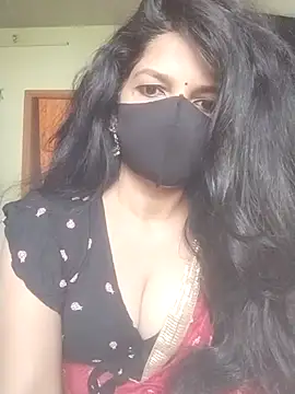 Snapshot of Shuttii_25 chatting on February 20, 2026, 5:15 am Shuttii 25 online show from February 20, 2026, 5:15 am