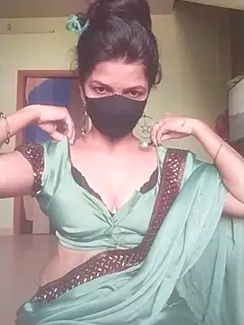 Snapshot of Shuttii_25 chatting on February 25, 2026, 5:50 am Shuttii 25 online show from February 25, 2026, 5:50 am