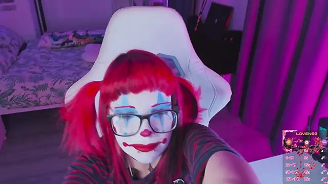 Yumi Youkai online show from October 11, 2025, 6:28 pm