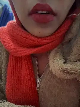 Snapshot of PARI_Hun chatting on December 14, 2024, 6:52 pm PARI Hun online show from December 14, 2024, 6:52 pm