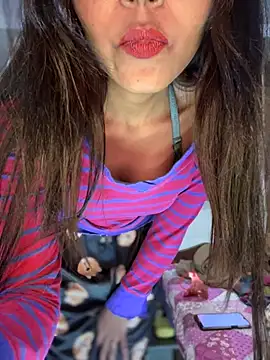 Snapshot of PARI_Hun chatting on December 15, 2024, 4:37 pm PARI Hun online show from December 15, 2024, 4:37 pm