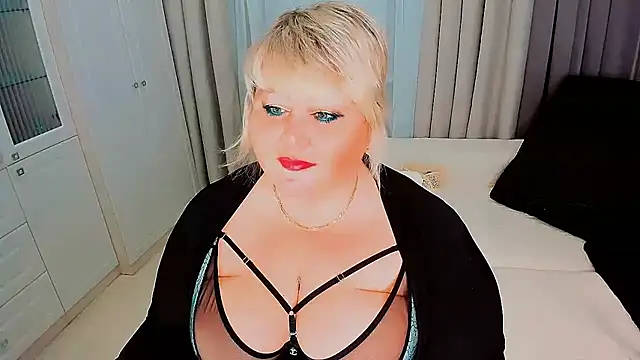 BIGTITSBBW online show from February 25, 2025, 9:46 pm