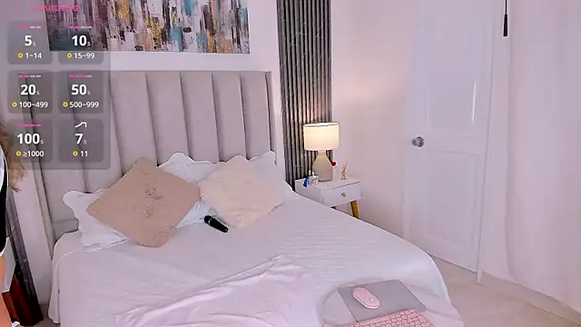 NOVACY-SANTOS online show from October 12, 2025, 4:17 pm