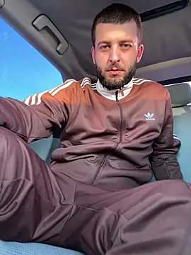 ElChapoGuzman95 online show from March 5, 2025, 3:29 pm