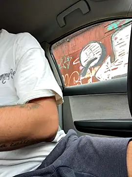 ElChapoGuzman95 online show from September 26, 2025, 5:33 am