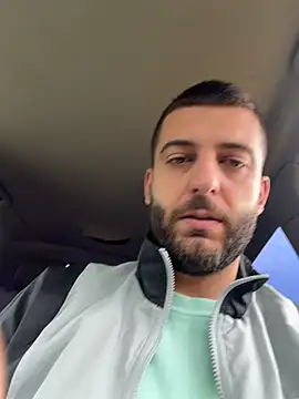 Snapshot of ElChapoGuzman95 chatting on March 23, 2026, 7:01 am ElChapoGuzman95 online show from March 23, 2026, 7:01 am