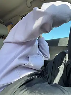 Snapshot of ElChapoGuzman95 chatting on April 12, 2026, 9:36 am ElChapoGuzman95 online show from April 12, 2026, 9:36 am