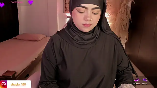 Snapshot of shayla_18 chatting on February 16, 2026, 10:39 pm shayla 18 online show from February 16, 2026, 10:39 pm