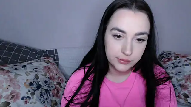 Snapshot of vitalina_freedom chatting on December 19, 2024, 12:34 pm vitalina freedom online show from December 19, 2024, 12:34 pm