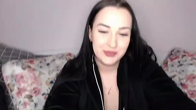 Snapshot of vitalina_freedom chatting on December 25, 2024, 12:37 pm vitalina freedom online show from December 25, 2024, 12:37 pm