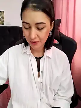 Snapshot of Fleurmeyer79 chatting on February 14, 2025, 2:12 pm Fleurmeyer79 online show from February 14, 2025, 2:12 pm