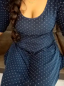 Snapshot of Mounika25 chatting on March 8, 2025, 8:57 pm Mounika25 online show from March 8, 2025, 8:57 pm