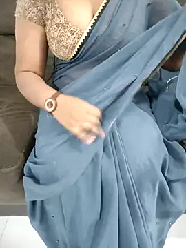 Snapshot of Mounika25 chatting on February 4, 2026, 5:19 pm Mounika25 online show from February 4, 2026, 5:19 pm