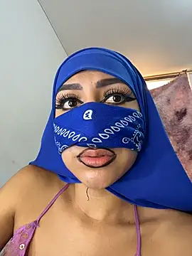 Snapshot of _alabina_ chatting on October 31, 2025, 5:25 pm alabina online show from October 31, 2025, 5:25 pm