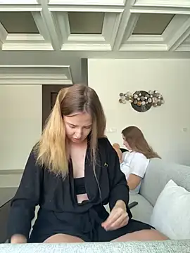 Snapshot of Nura_n_Sarah chatting on October 17, 2025, 3:53 am Nura n Sarah online show from October 17, 2025, 3:53 am