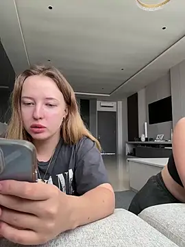 Snapshot of Nura_n_Sarah chatting on November 16, 2025, 3:12 am Nura n Sarah online show from November 16, 2025, 3:12 am