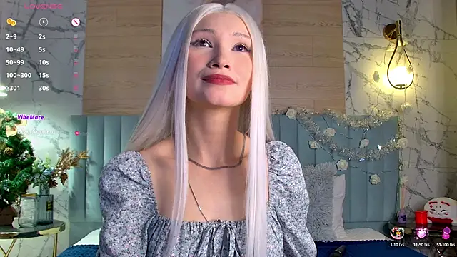 Snapshot of CarolReeves chatting on January 7, 2025, 8:45 am CarolReeves online show from January 7, 2025, 8:45 am