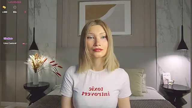 CarolReeves online show from May 27, 2026, 4:26 pm