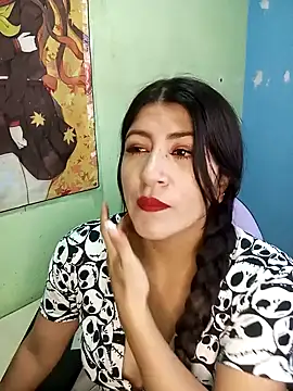 Snapshot of nammy__dirtyhott chatting on February 6, 2025, 2:04 pm nammy dirtyhott online show from February 6, 2025, 2:04 pm