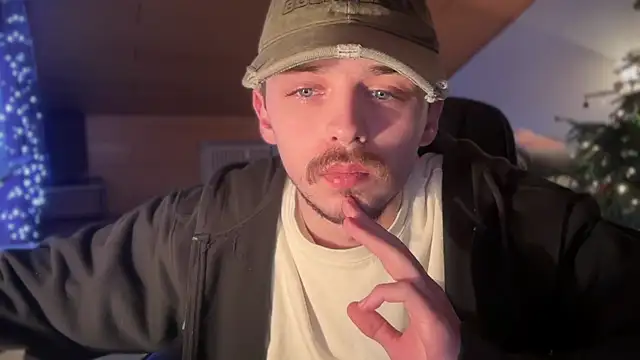 Snapshot of naked_psy chatting on January 16, 2025, 7:49 am naked psy online show from January 16, 2025, 7:49 am